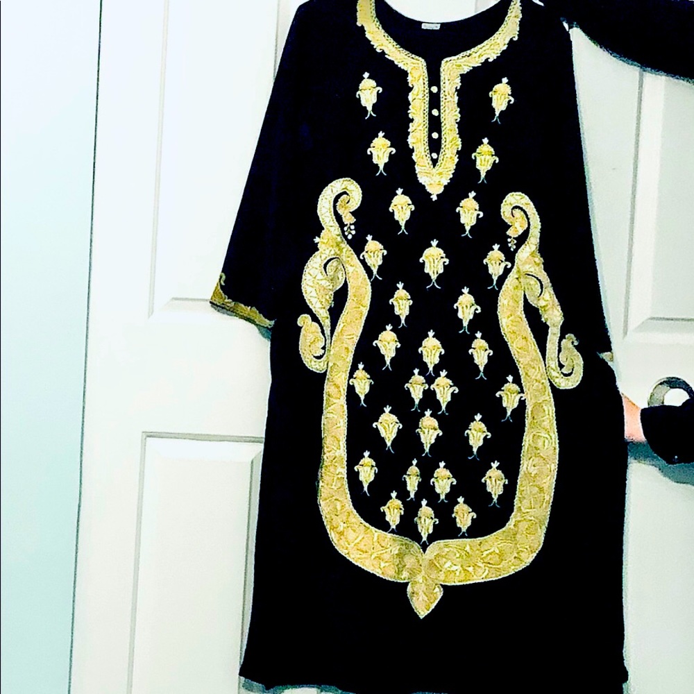 2 Piece Pakistani Shalwar Kameez Black with Yellow/Cream Kashmiri Embroidery